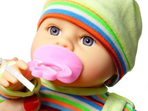 Lalka 35cm ze smoczkiem z polskim dźwiękiem śpiewa i mówi po polsku Lalka 35cm ze smoczkiem z polskim dźwiękiem śpiewa i mówi po polsku